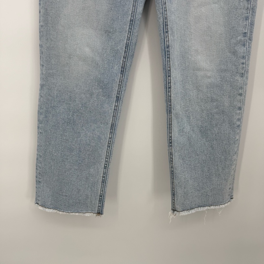 Flag & Anthem Light Wash High Rise Straight Denim Jeans Size 10/30 Classic - Picture 3 of 9